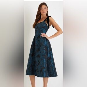 Lulu’s Beyond Grateful Black Floral Jacquard Velvet Tie-Strap Midi Dress; Size S